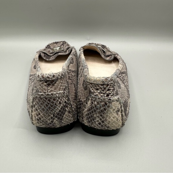 Michael Kors Hamilton Snake Embossed Size 6 Loafer Leather Gray Women - Picture 3 of 8